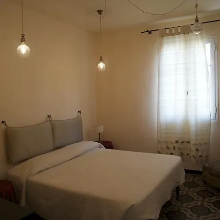 Erasmo & Breakfast בית הארחה פינאלה ליגורה