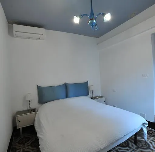 Erasmo Rooms&breakfast Pensión